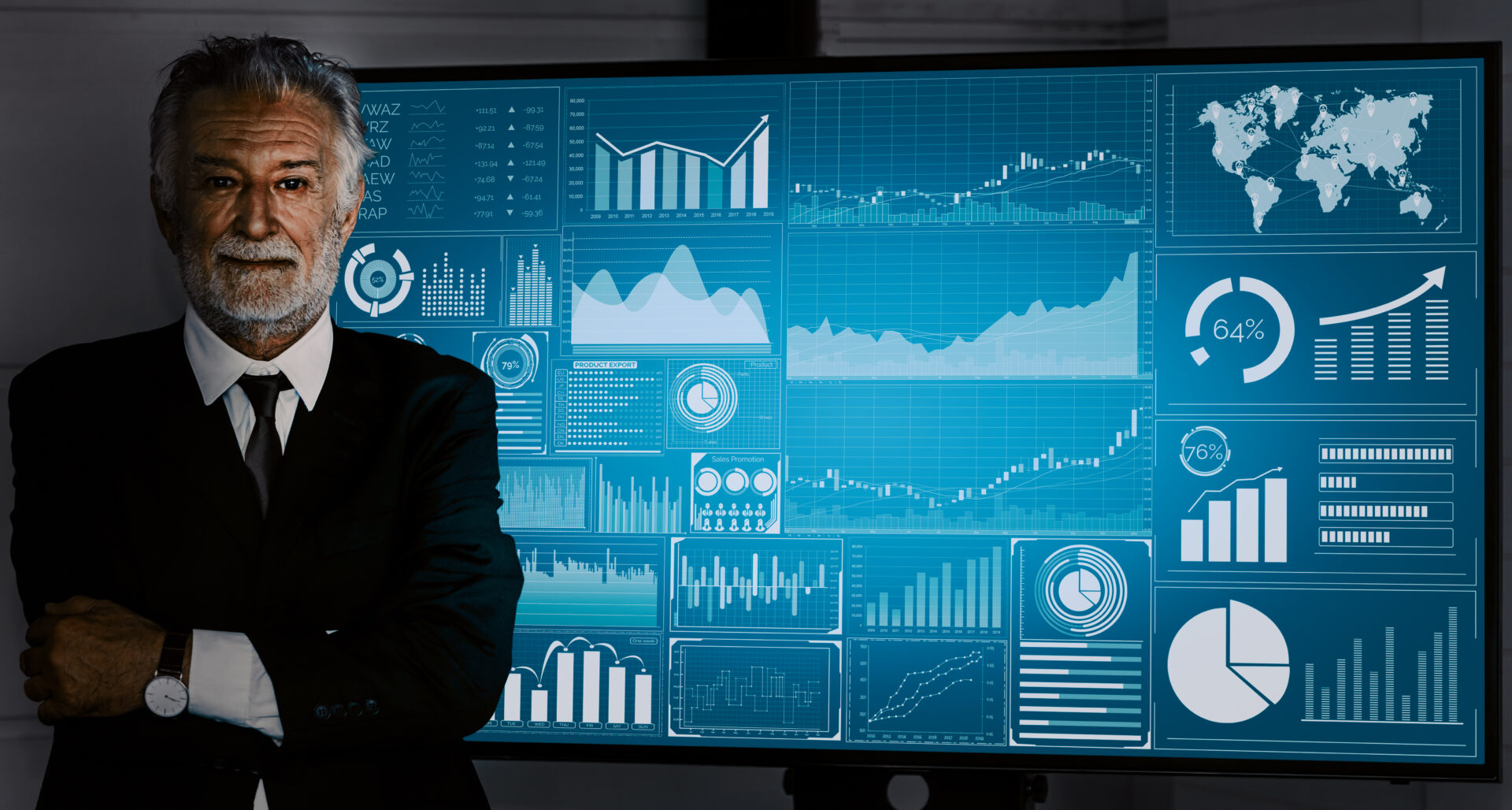 Professionnel et tableau de bord illustrant le suivi des indicateurs